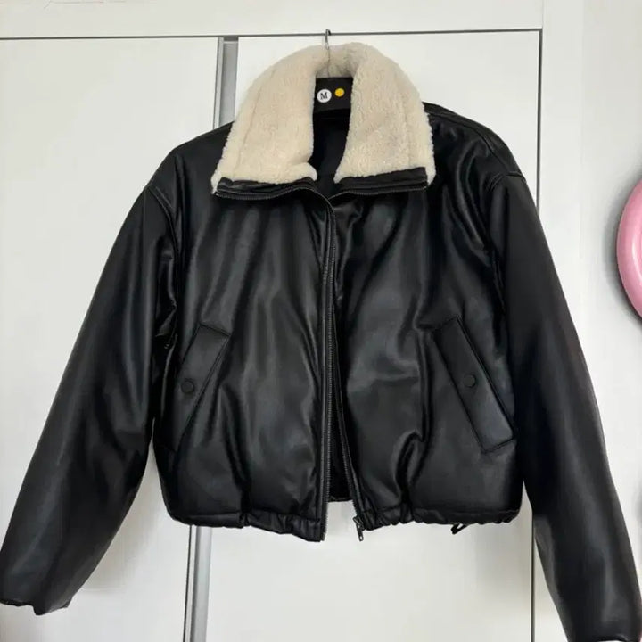 [BUNJANG] Black Leather Mustang Jacket / 여성 블랙 레더 무스탕