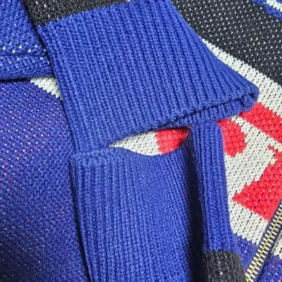 [BUNJANG] Critic Knit Zip-up L / 크리틱 니트 집업 L