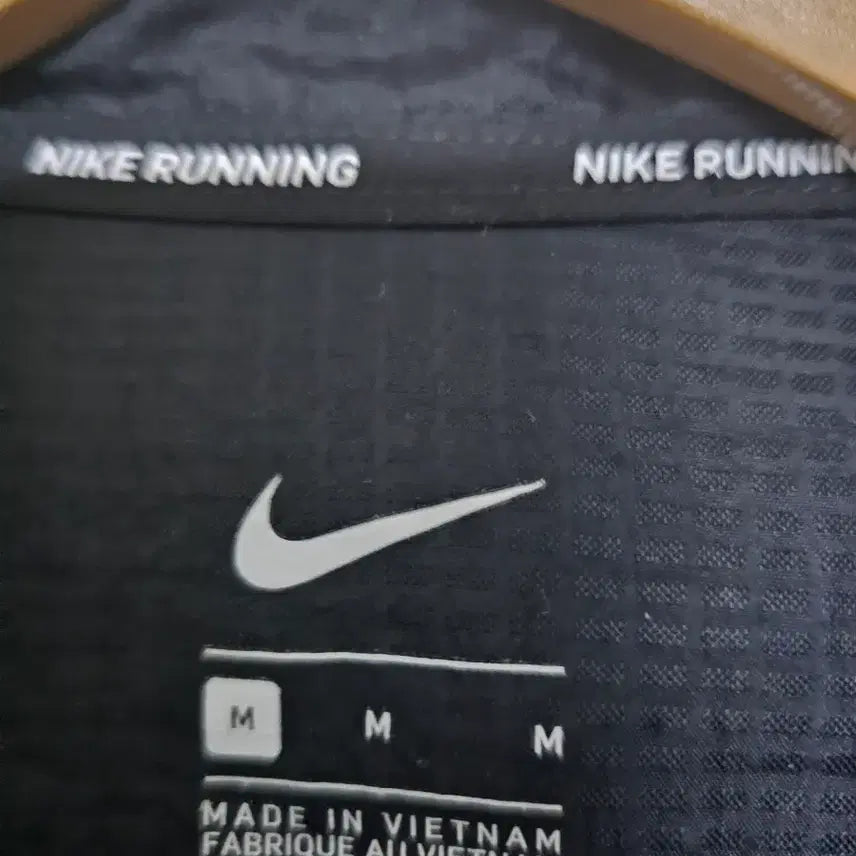 [BUNJANG] Nike Essential Running Windbreaker Jacket / 나이키 에센셜 러닝 바람막이 M(95)