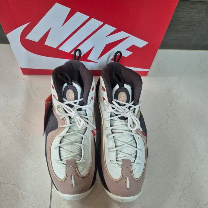[BUNJANG] Nike Air Penny II NAS Sneakers / 새상품 (270) 나이키 에어 페니 II NAS