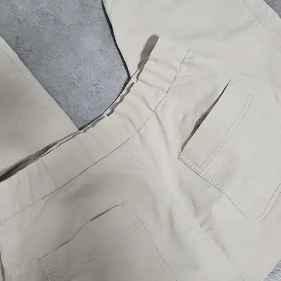 [BUNJANG] Line Beige Cotton Pants / 라인 베이지색 면바지