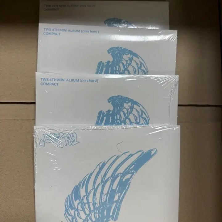[BUNJANG] TWS Play Hard Compact Album (Sealed) / 투어스 TWS 미니 4집 play hard 컴팩트 버전(미개봉)