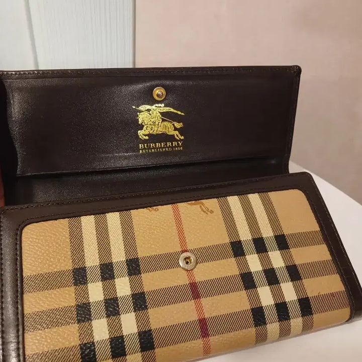 [BUNJANG] Burberry Check Pattern Long Wallet / 버버리 정품 체크 장지갑