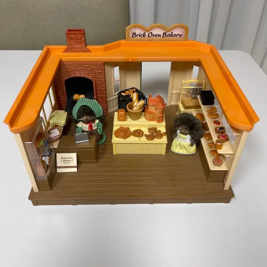 [BUNJANG] Sylvanian Families Old Brick Bakery Set / 실바니안 올드 브릭 베이커리 세트 고슴도치 모녀