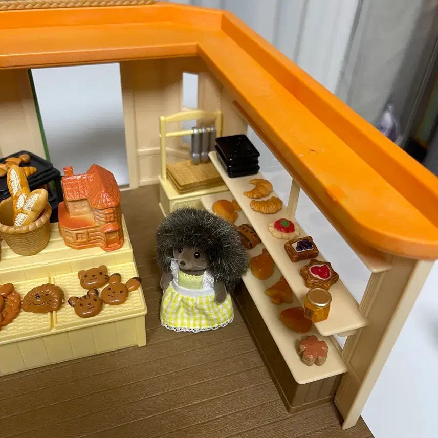 [BUNJANG] Sylvanian Families Old Brick Bakery Set / 실바니안 올드 브릭 베이커리 세트 고슴도치 모녀