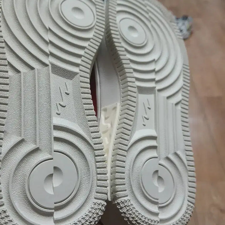 [BUNJANG] Nike Air Force 1 Low Fontanka (235) / 나이키 에어포스 1로우 폰탄카 235