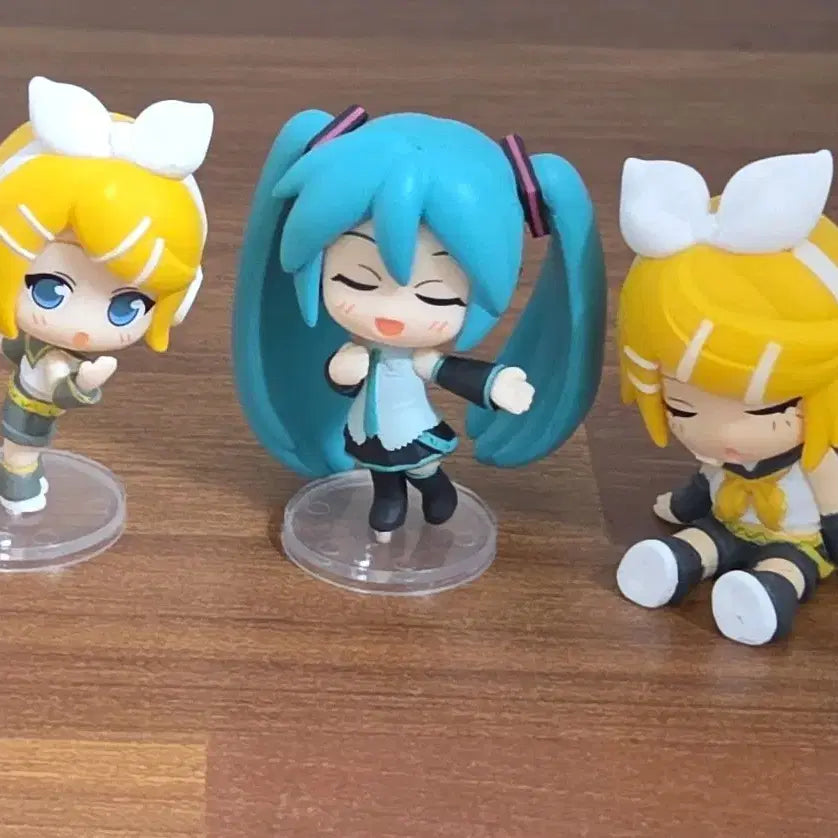 [BUNJANG] Hatsune Miku Gacha Bundle / !! 오늘만 이 가격 !! 린/미쿠 가챠 일괄