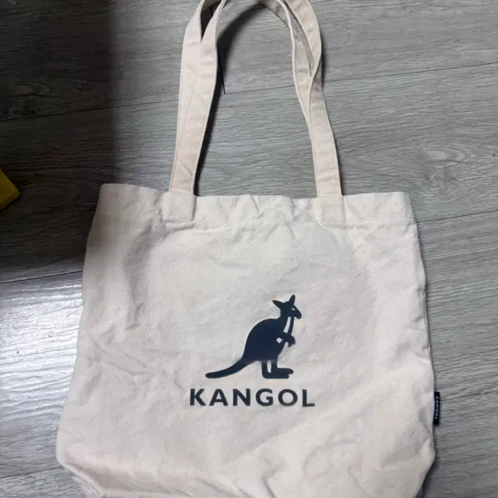 [BUNJANG] Kangol Canvas Tote Bag - Ivory / 캉골 캔버스 토트백 아이보리