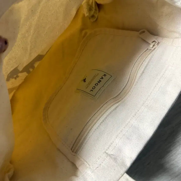 [BUNJANG] Kangol Canvas Tote Bag - Ivory / 캉골 캔버스 토트백 아이보리
