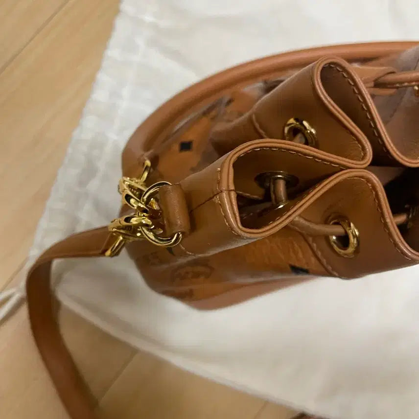 [BUNJANG] MCM Visetos Drawstring Bucket Bag / mcm 비세토스 드로우스트링 백 (복조리백 / 버킷백)