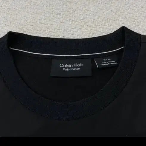 [BUNJANG] Calvin Klein Lightly Brushed Sweatshirt Windbreaker Warm-up Anorak / 캘빈클라인 s.xl (2장) 기모 맨투맨 바람막이 윔업 아노락