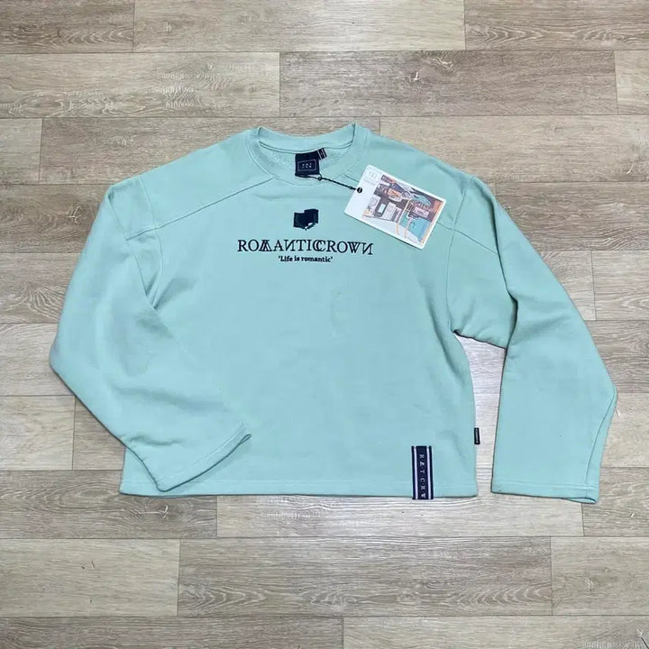 [BUNJANG] Romantic Crown Light Green Crewneck Sweatshirt / 로맨틱 크라운 민트색 맨투맨 교신