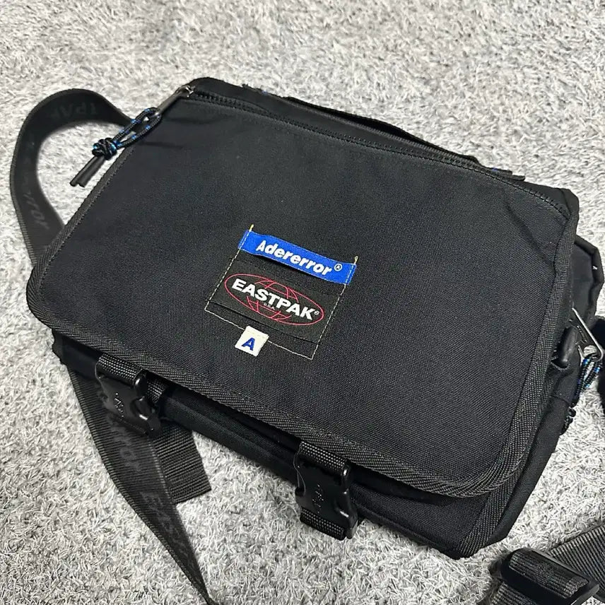 [BUNJANG] Ader Error Eastpak Crossbody Bag / 아더에러 이스트팩 크로스백