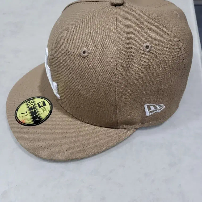 [BUNJANG] New Era LA Snapback Cap Beige / 뉴에라 모자 스냅백 볼캡 7/58 (60.6cm)