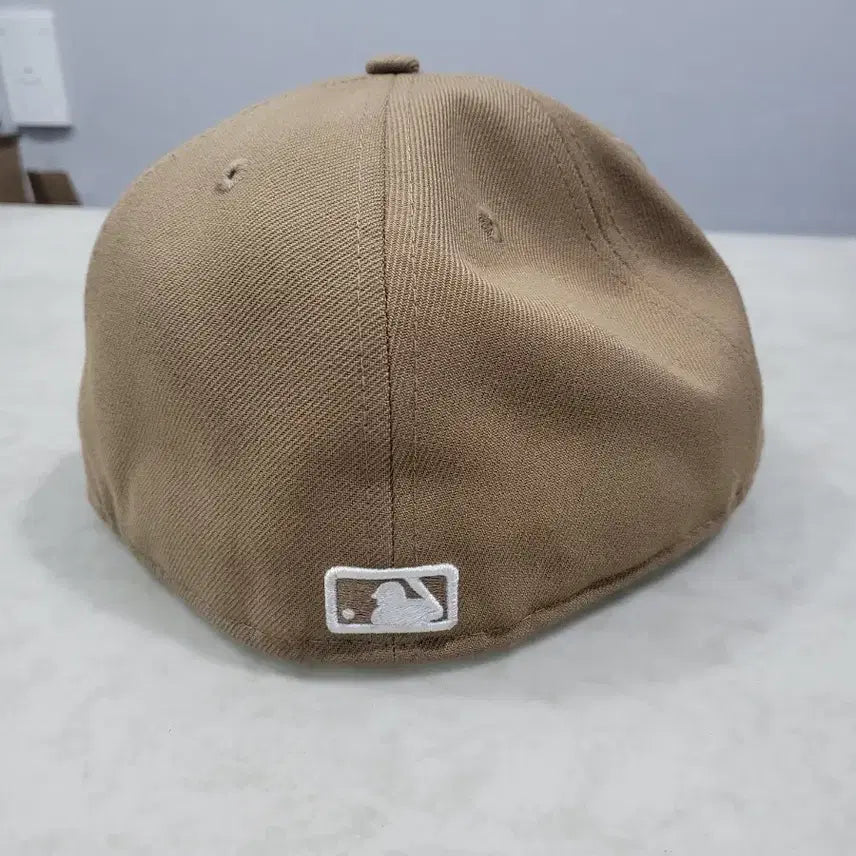 [BUNJANG] New Era LA Snapback Cap Beige / 뉴에라 모자 스냅백 볼캡 7/58 (60.6cm)