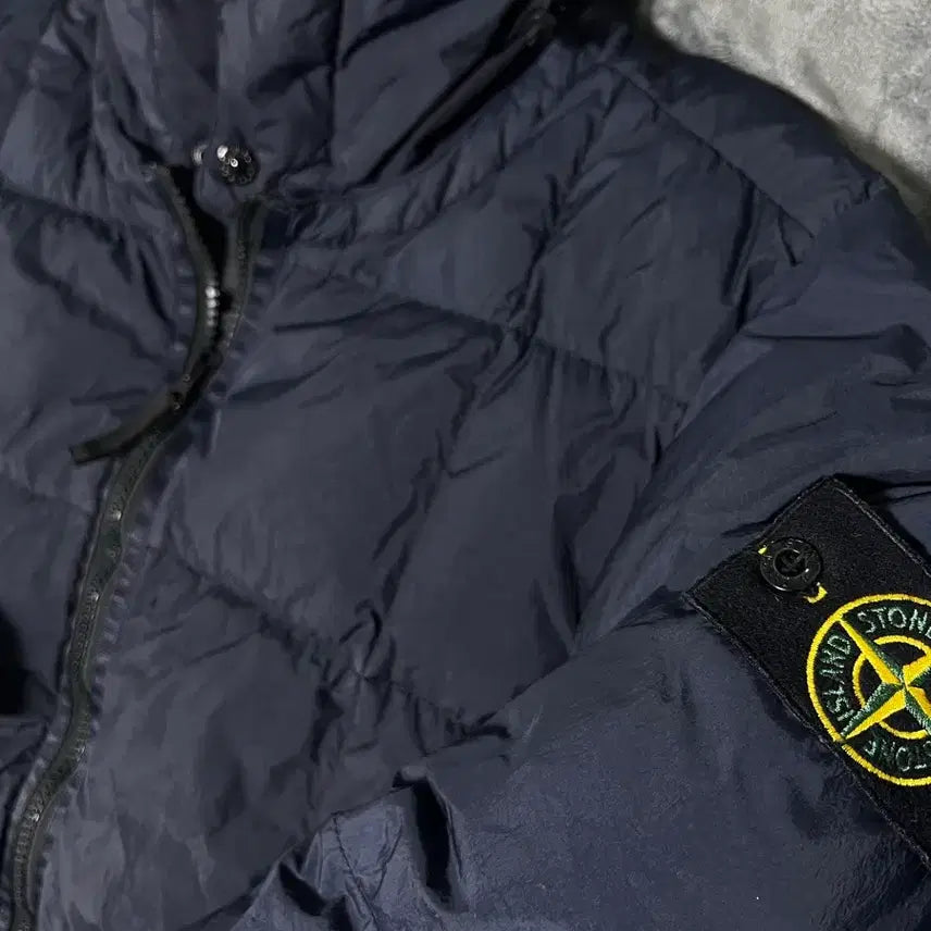 [BUNJANG] Stone Island Crinkle Reps Padded Jacket / [L] 19fw 스톤아일랜드 크링클랩스 패딩 다크네이비