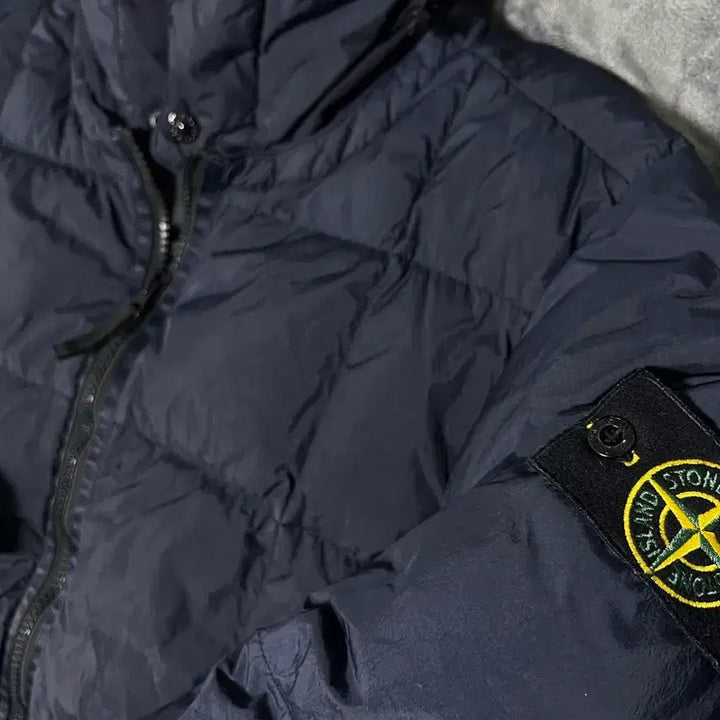 [BUNJANG] Stone Island Crinkle Reps Padded Jacket / [L] 19fw 스톤아일랜드 크링클랩스 패딩 다크네이비