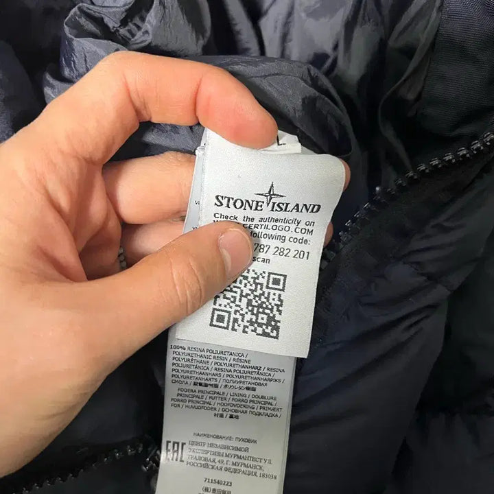 [BUNJANG] Stone Island Crinkle Reps Padded Jacket / [L] 19fw 스톤아일랜드 크링클랩스 패딩 다크네이비
