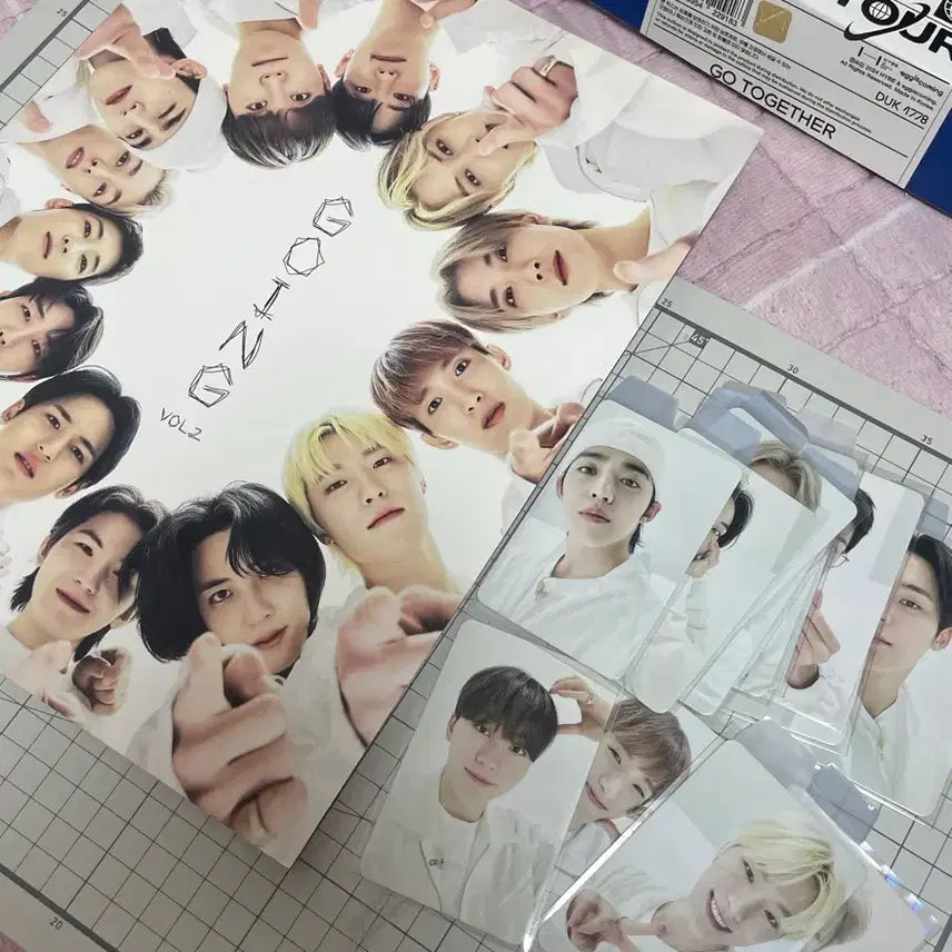 [BUNJANG] SEVENTEEN Magazine White Version / 고잉 세븐틴 화이트 잡지