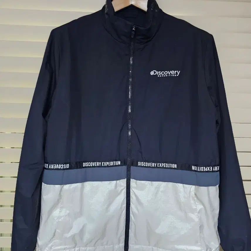 [BUNJANG] Discovery Expedition Windbreaker Jacket (L) / 디스커버리 익스페디션 바람막이 L(100)