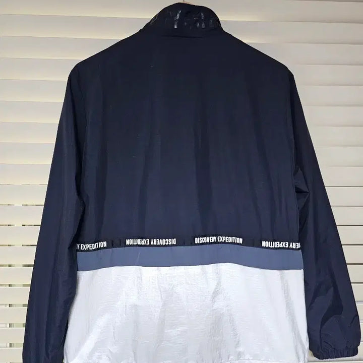 [BUNJANG] Discovery Expedition Windbreaker Jacket (L) / 디스커버리 익스페디션 바람막이 L(100)