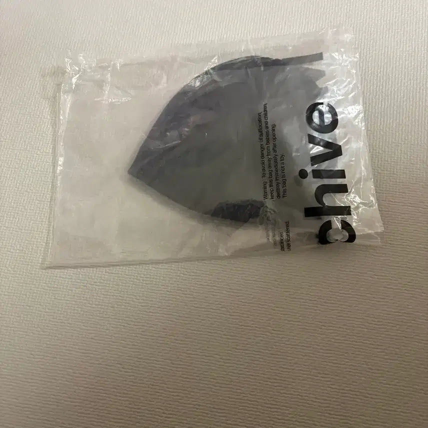 [SOLD OUT] 밀로 아카이브 스트리오 비니