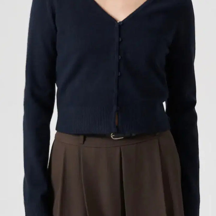 [BUNJANG] 8Seconds Wool Crop V-Neck Cardigan / 에잇세컨즈 울 크롭 브이넥 가디건 M