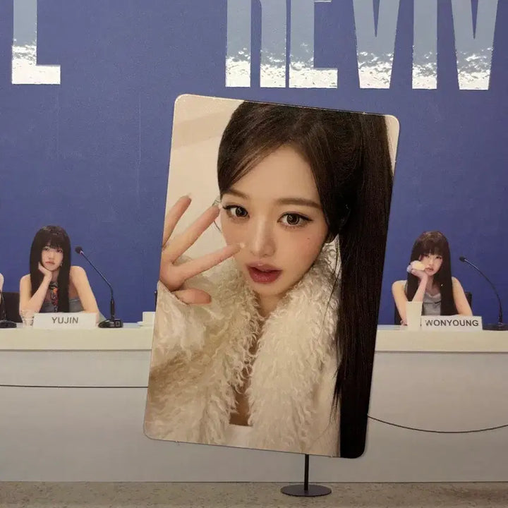 [SOLD OUT] 아이브 장원영 위드뮤 럭드 리바이브뱅뱅미공포특전포카