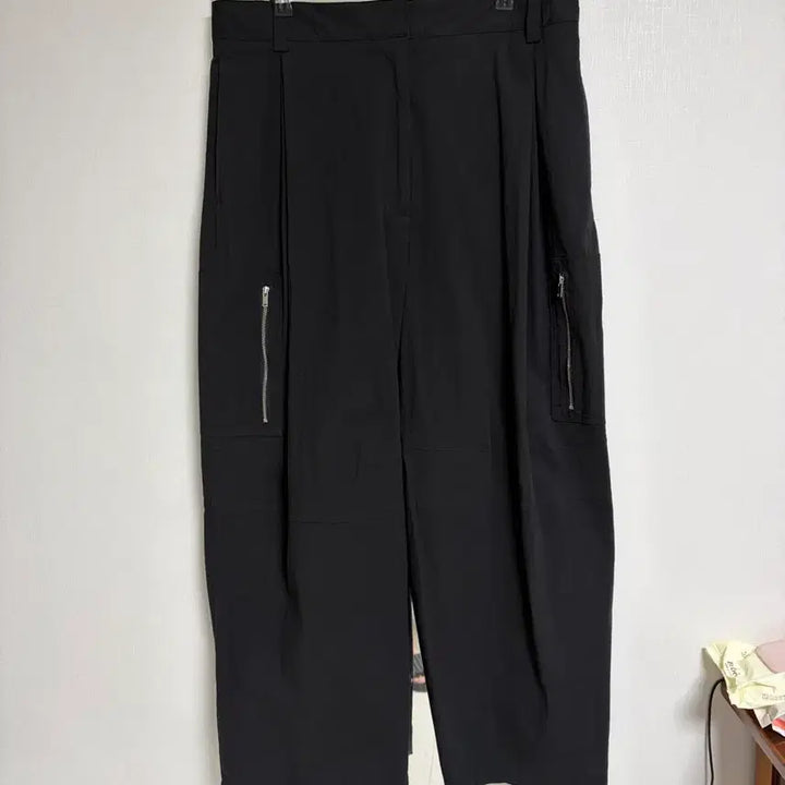 [SOLD OUT] 코스 cos 팬츠 바지 새상품