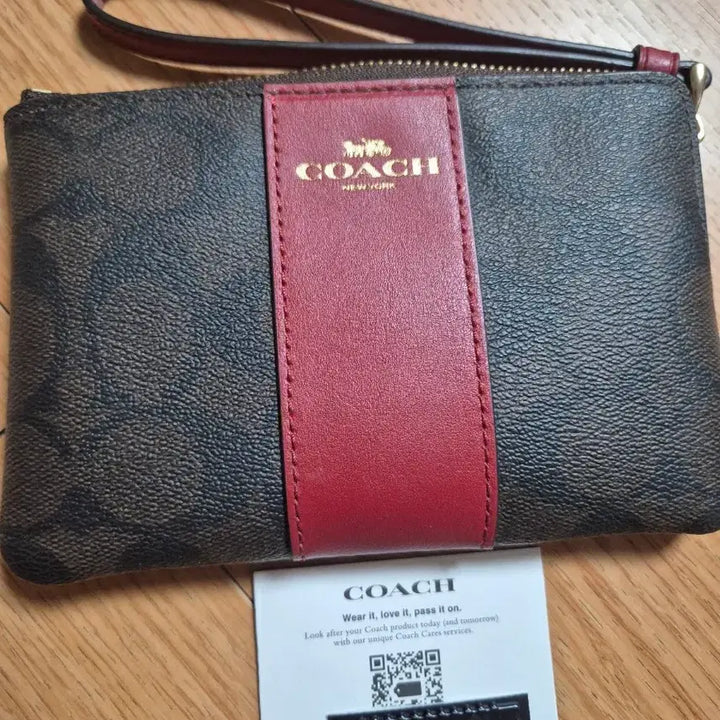 [BUNJANG] Coach Signature Brown/Red Strap Clutch / 코치 시그니처 브라운/레드 스트랩 클러치