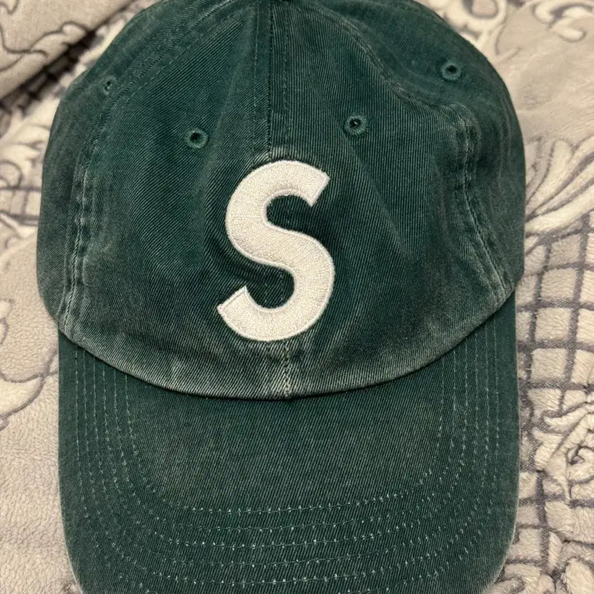 [BUNJANG] Supreme Pigment Dark Green Hat / 슈프림 피그먼트 다크그린