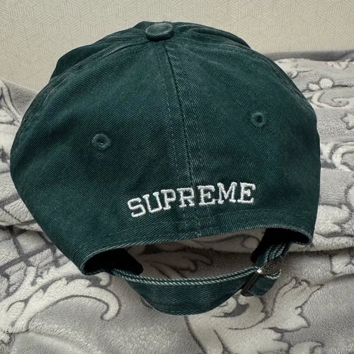 [BUNJANG] Supreme Pigment Dark Green Hat / 슈프림 피그먼트 다크그린