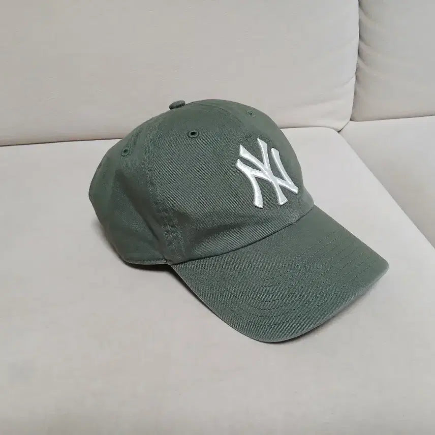[BUNJANG] 47 Brand New York Yankees Ball Cap Moss Green / 47브랜드 뉴욕양키스 볼캡 모스그린