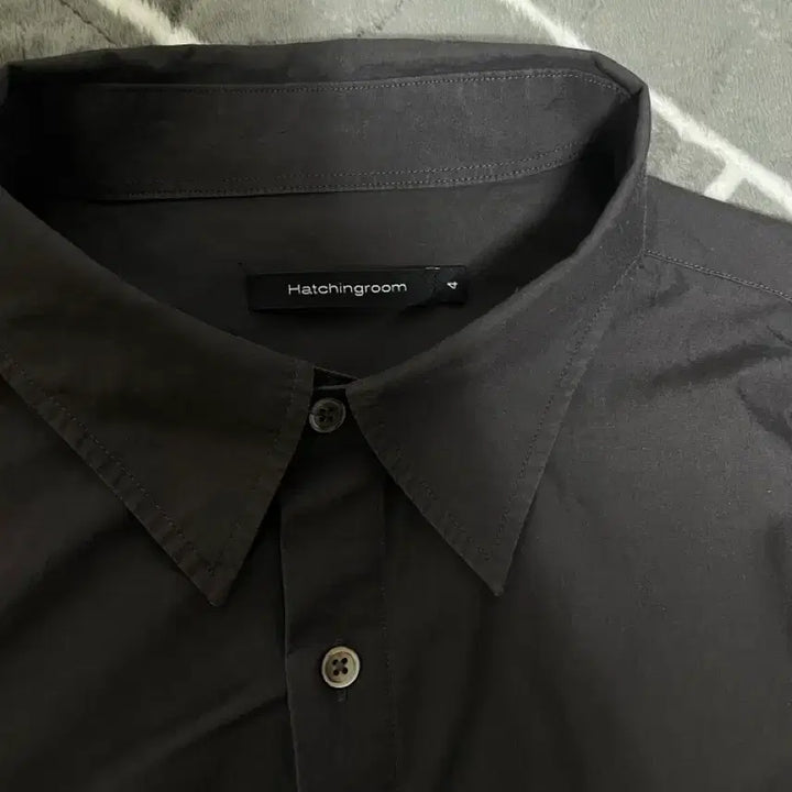 [BUNJANG] Haechi Room Cropped Shirt Charcoal Size 4 / 해칭룸 크롭 셔츠 차콜 4