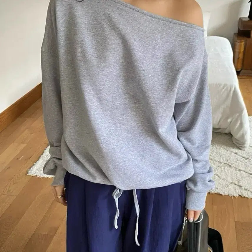 [BUNJANG] Off-Shoulder Sweatshirt - 4 Colors / <새상품> 오프숄더 맨투맨 4color