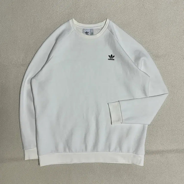 [BUNJANG] Adidas Essentials Crewneck Sweatshirt / 아디다스 에센셜 크루