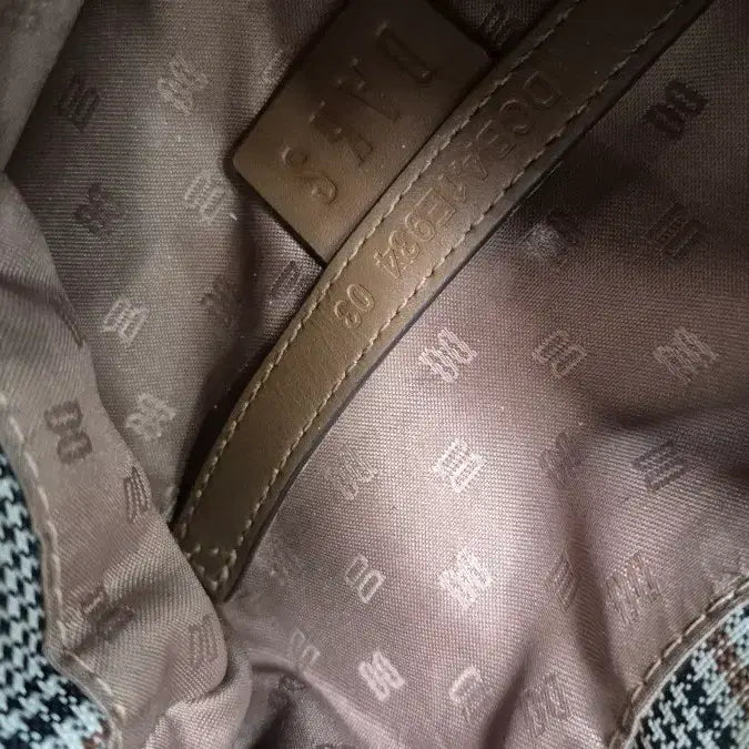 [BUNJANG] DAKS Crossbody Bag / 닥스   복조리백  /크로스백