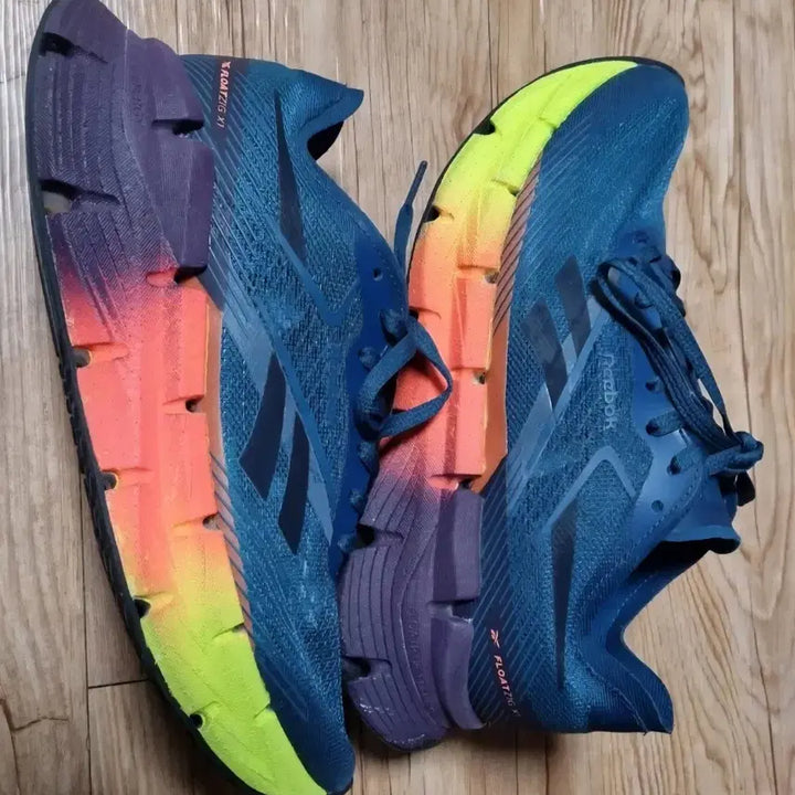 [BUNJANG] Reebok FloatZig X1 Running Shoes 240 / 리복 플로트지그 X1 러닝화 240