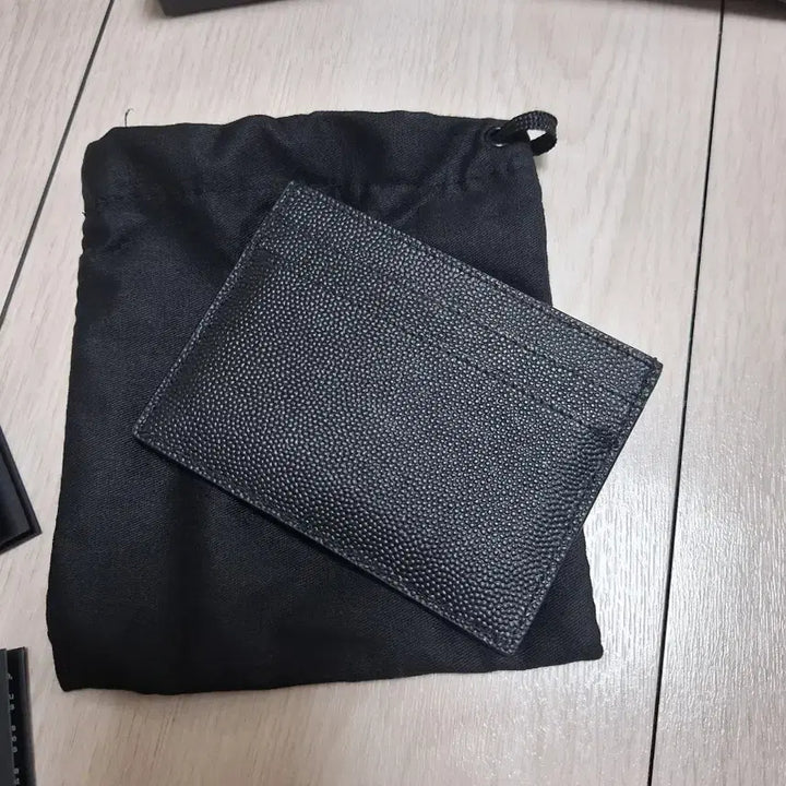 [BUNJANG] Saint Laurent Card Holder / 입생로랑 카드지갑