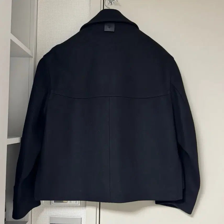 [BUNJANG] ZioZio Crop Zipper Coat Black (Size 95) / 지오송지오 크롭 수티 칼라 지퍼 코트 블랙(95)