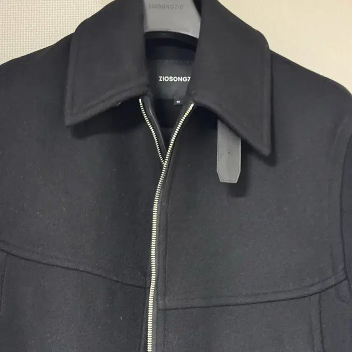 [BUNJANG] ZioZio Crop Zipper Coat Black (Size 95) / 지오송지오 크롭 수티 칼라 지퍼 코트 블랙(95)