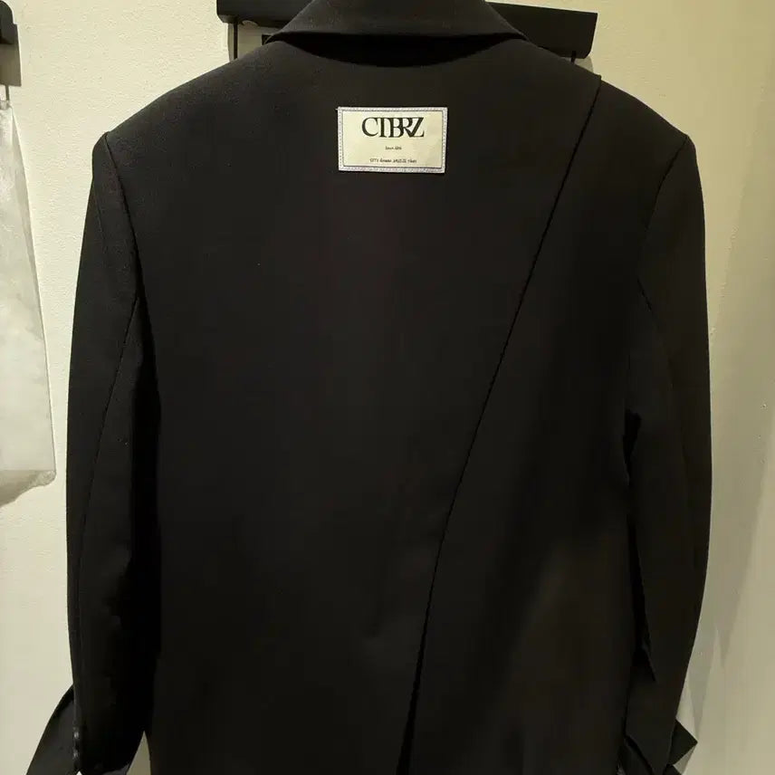 [BUNJANG] CITYBREEZE Oversized Split Jacket / 시티브리즈 오버핏 절개 자켓