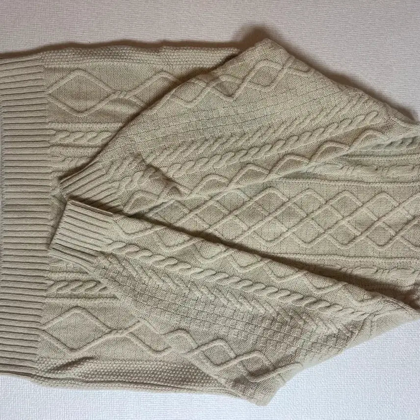 [BUNJANG] Capital Smile Patch Wool Cardigan / 캐피탈 스마일 패치 울 가디건