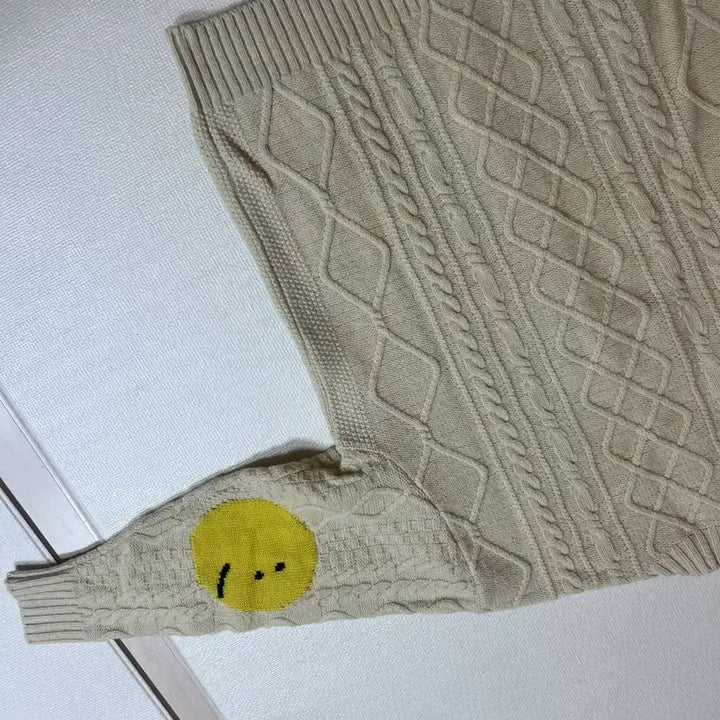 [BUNJANG] Capital Smile Patch Wool Cardigan / 캐피탈 스마일 패치 울 가디건