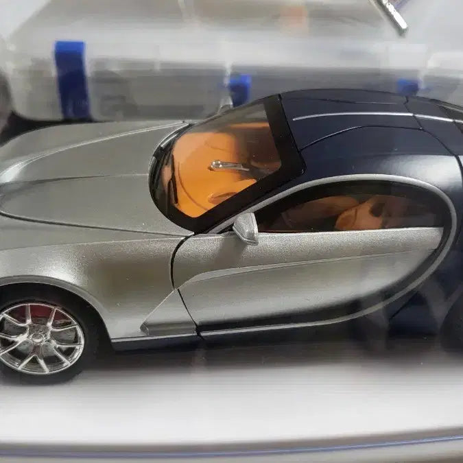 [BUNJANG] 1:24 Scale Red Sports Car Diecast Model / 1:24 다이캐스트