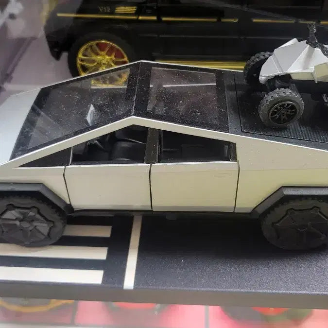 [BUNJANG] 1:24 Scale Red Sports Car Diecast Model / 1:24 다이캐스트