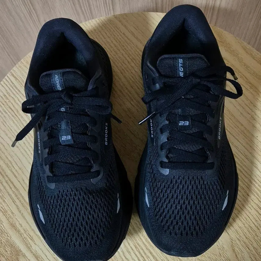 [BUNJANG] Brooks Running Shoes 235mm / 브룩스 러닝화 블랙 235