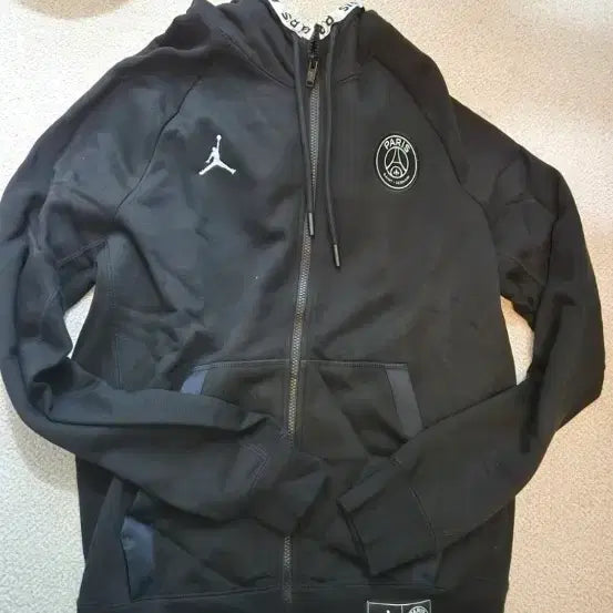 [BUNJANG] Jordan PSG Black Hooded Zip-Up / 조던 파리생제르망 블랙 후드집업