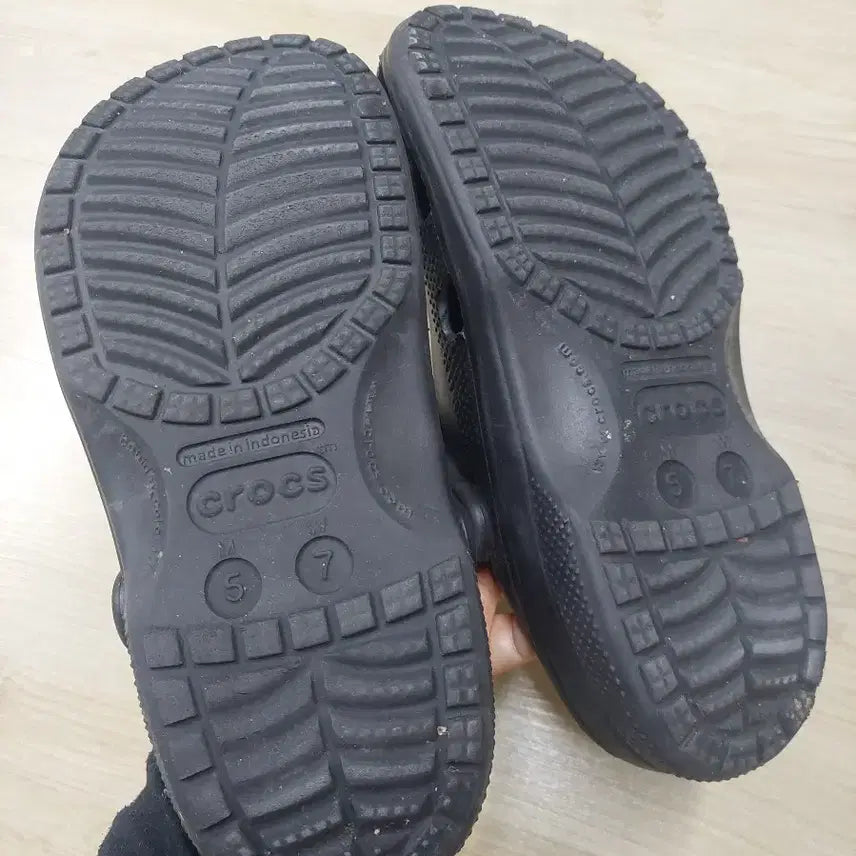 [BUNJANG] Crocs Viya Clog Black / 크록스 비야 클로그(240. m5w7)