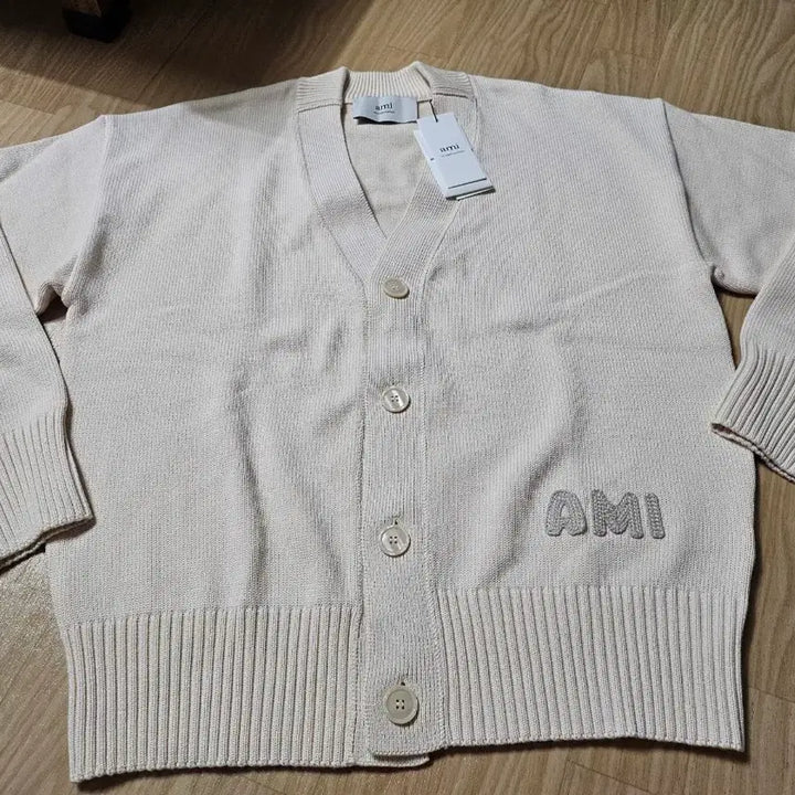 [BUNJANG] AMI Ivory Cardigan / 아미 AMI 아이보리색 가디건 새제품